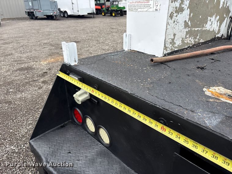 image for item EG9155 2014 Ford F550 Super Duty Ext. Cab utility / service truck