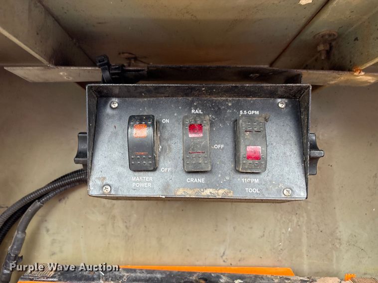 image for item EG9155 2014 Ford F550 Super Duty Ext. Cab utility / service truck