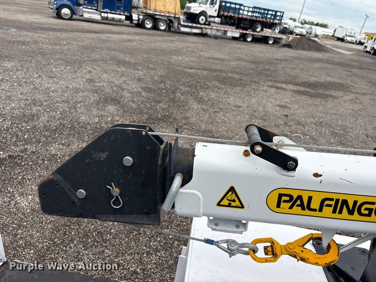 image for item EG9155 2014 Ford F550 Super Duty Ext. Cab utility / service truck