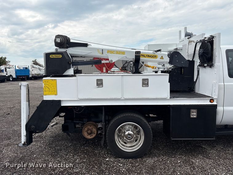 image for item EG9155 2014 Ford F550 Super Duty Ext. Cab utility / service truck