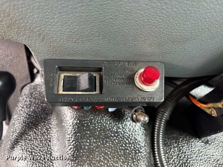 image for item EG9155 2014 Ford F550 Super Duty Ext. Cab utility / service truck