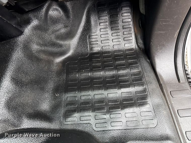 image for item EG9155 2014 Ford F550 Super Duty Ext. Cab utility / service truck
