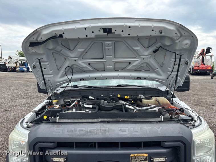 image for item EG9155 2014 Ford F550 Super Duty Ext. Cab utility / service truck