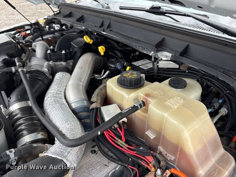 image for item EG9155 2014 Ford F550 Super Duty Ext. Cab utility / service truck