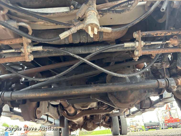 image for item EG9155 2014 Ford F550 Super Duty Ext. Cab utility / service truck
