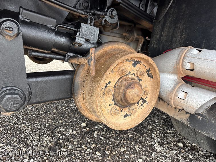 image for item EG9155 2014 Ford F550 Super Duty Ext. Cab utility / service truck