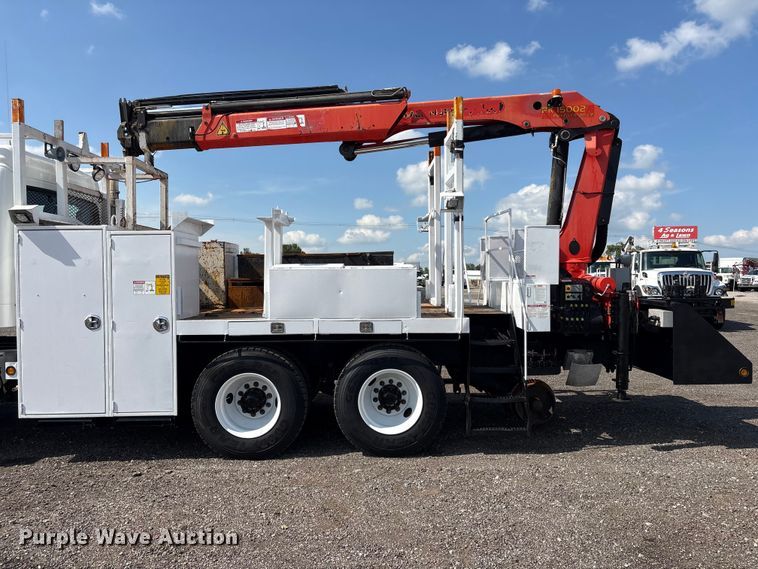 image for item EG9165 2007 Freightliner Business Class M2 Crew Cab crane truck