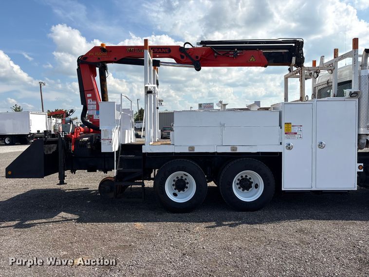 image for item EG9165 2007 Freightliner Business Class M2 Crew Cab crane truck