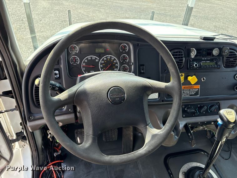 image for item EG9165 2007 Freightliner Business Class M2 Crew Cab crane truck