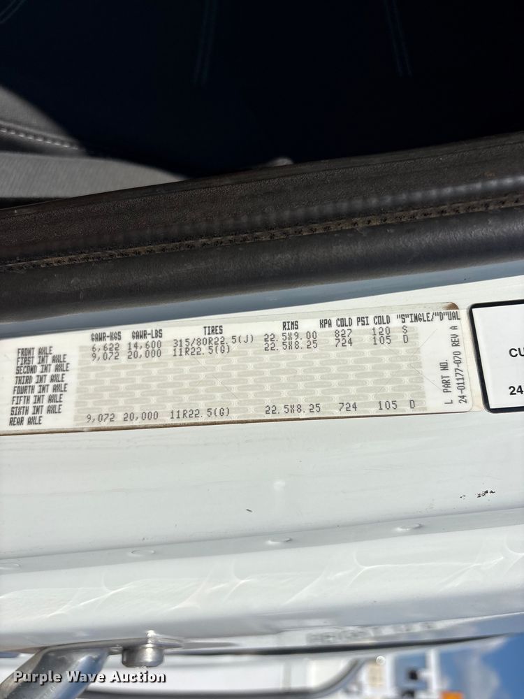 image for item EG9165 2007 Freightliner Business Class M2 Crew Cab crane truck