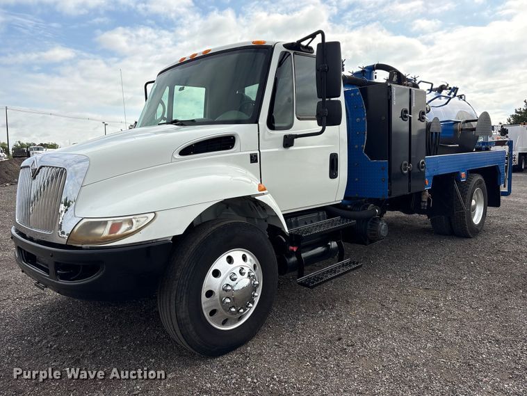 2008 International 4300 Vacuum Truck #