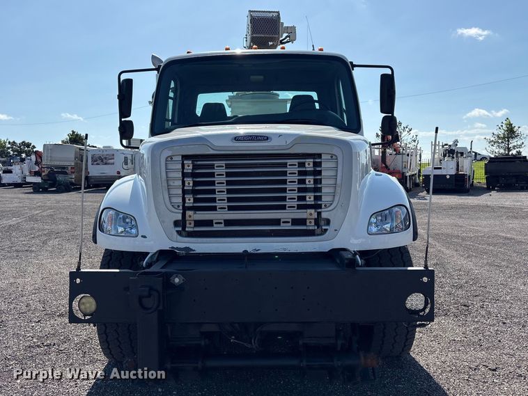 image for item EG9175 2012 Freightliner Business Class M2 crane truck