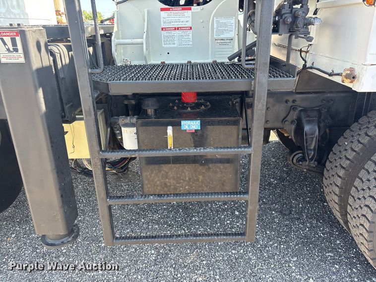 image for item EG9175 2012 Freightliner Business Class M2 crane truck