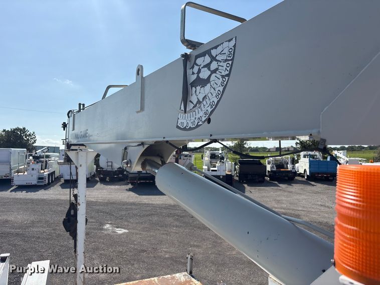 image for item EG9175 2012 Freightliner Business Class M2 crane truck