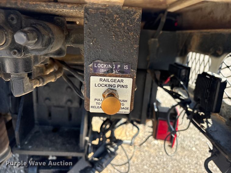 image for item EG9175 2012 Freightliner Business Class M2 crane truck