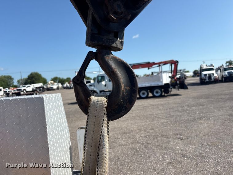 image for item EG9175 2012 Freightliner Business Class M2 crane truck
