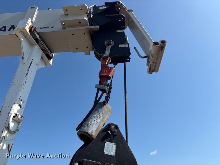 image for item EG9175 2012 Freightliner Business Class M2 crane truck