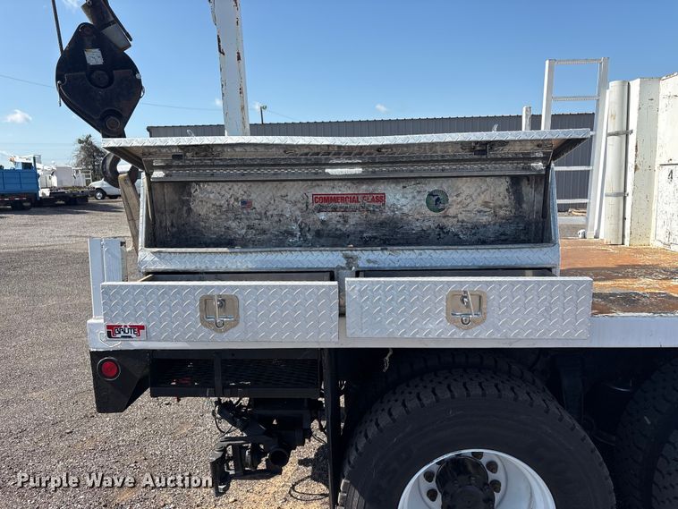 image for item EG9175 2012 Freightliner Business Class M2 crane truck
