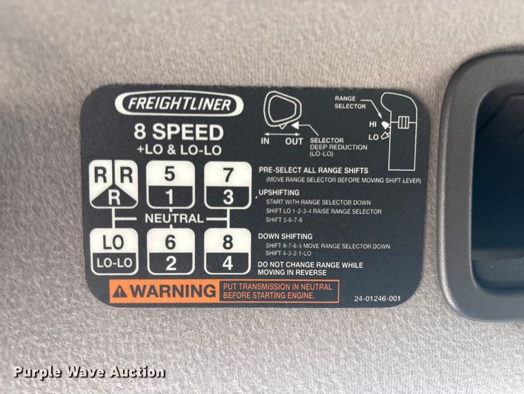 image for item EG9175 2012 Freightliner Business Class M2 crane truck