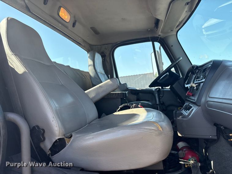 image for item EG9175 2012 Freightliner Business Class M2 crane truck