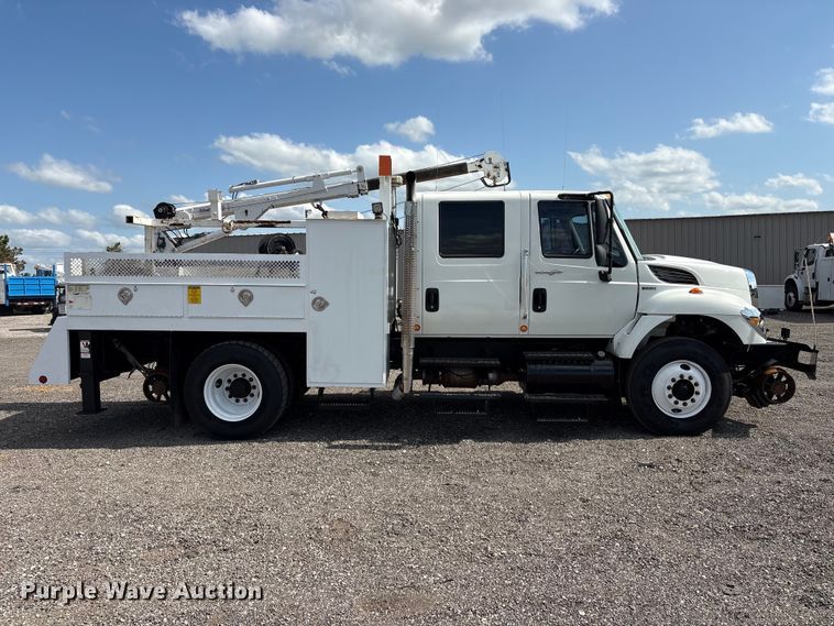 image for item EG9183 2010 International WorkStar 7400 Crew Cab utility / service truck