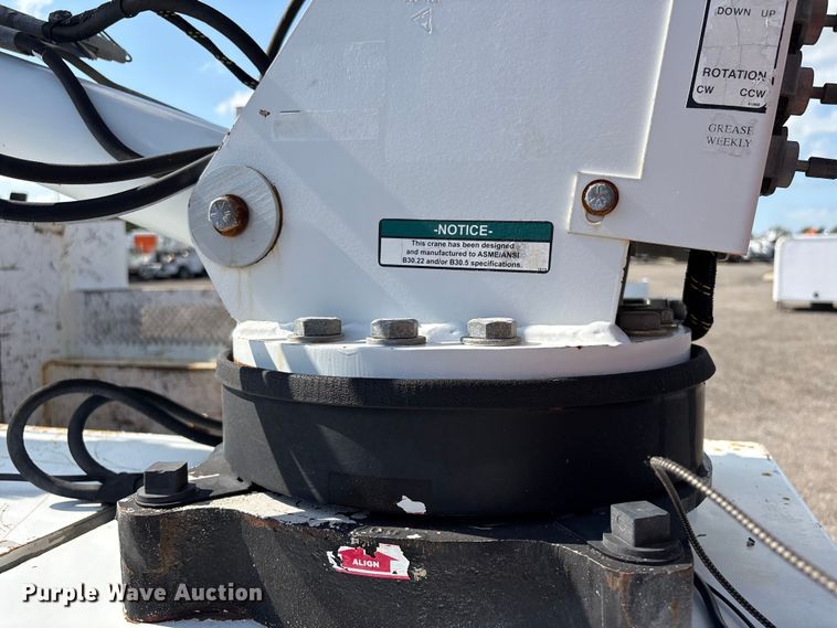 image for item EG9183 2010 International WorkStar 7400 Crew Cab utility / service truck