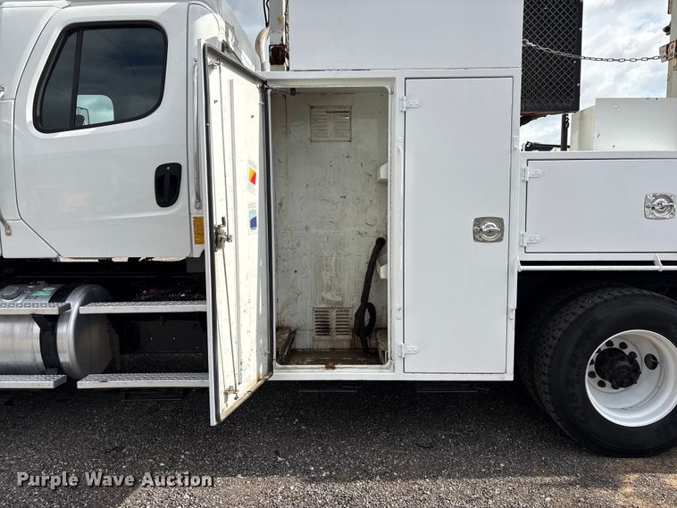 image for item EG9185 2016 Freightliner Business Class M2 Crew Cab crane truck