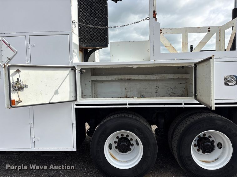 image for item EG9185 2016 Freightliner Business Class M2 Crew Cab crane truck