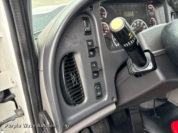 image for item EG9185 2016 Freightliner Business Class M2 Crew Cab crane truck