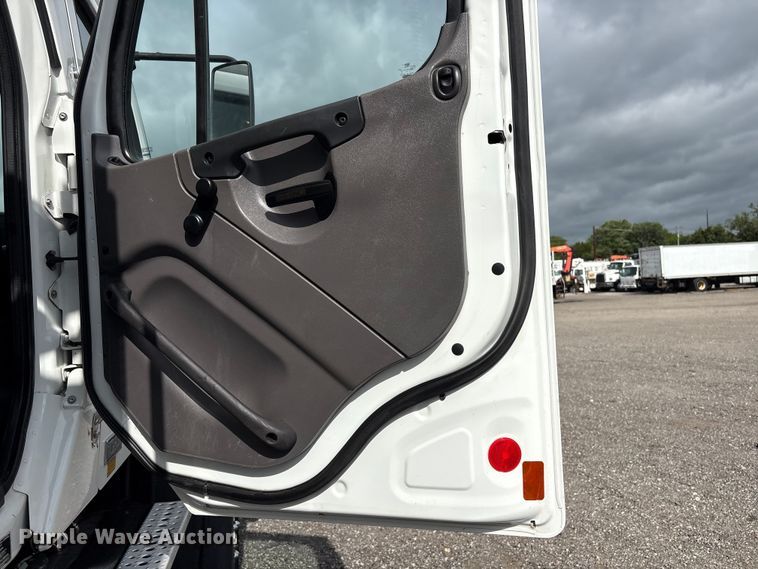 image for item EG9185 2016 Freightliner Business Class M2 Crew Cab crane truck