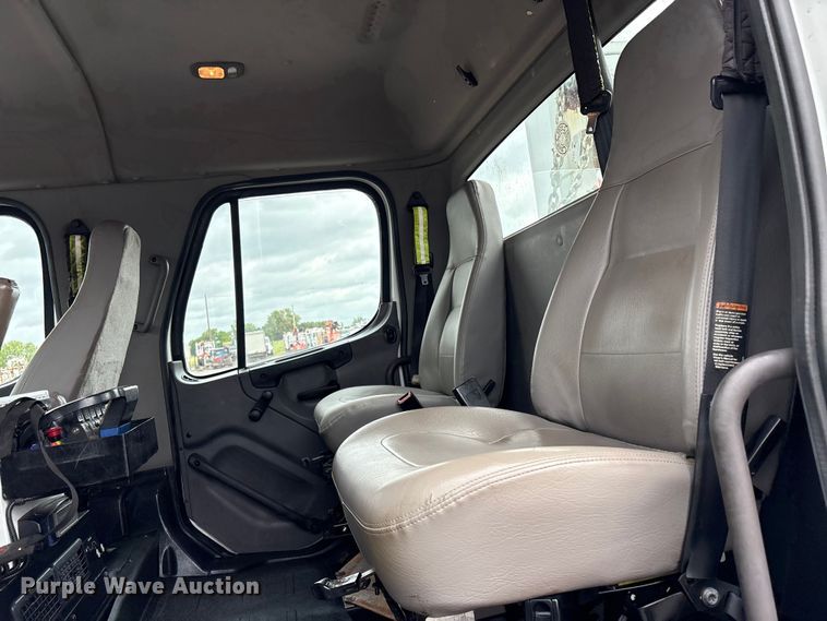 image for item EG9185 2016 Freightliner Business Class M2 Crew Cab crane truck