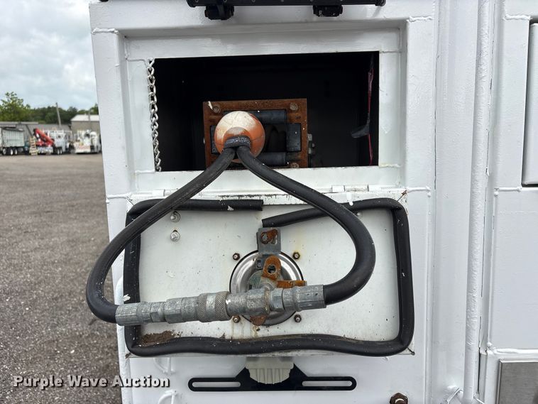 image for item EG9186 2012 Freightliner Business Class M2 Crew Cab utility / service truck