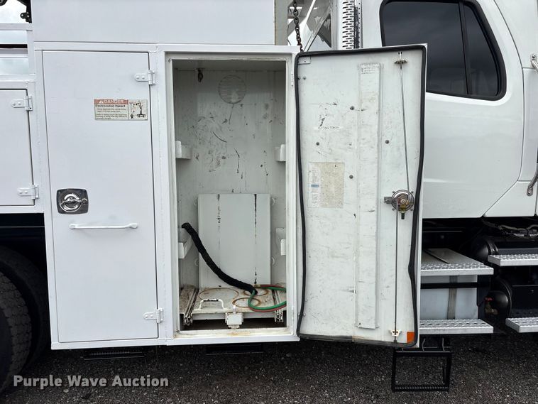 image for item EG9186 2012 Freightliner Business Class M2 Crew Cab utility / service truck