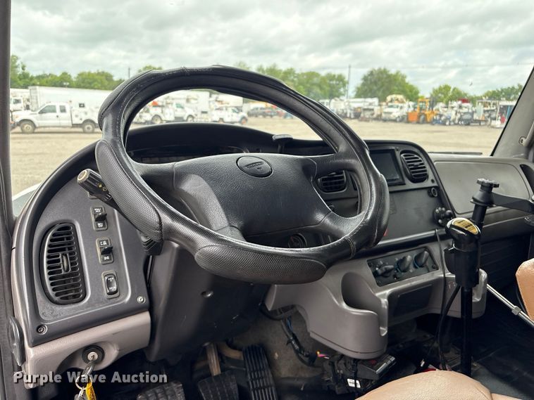 image for item EG9186 2012 Freightliner Business Class M2 Crew Cab utility / service truck