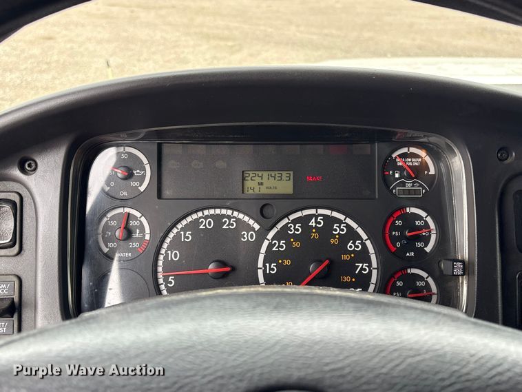 image for item EG9186 2012 Freightliner Business Class M2 Crew Cab utility / service truck