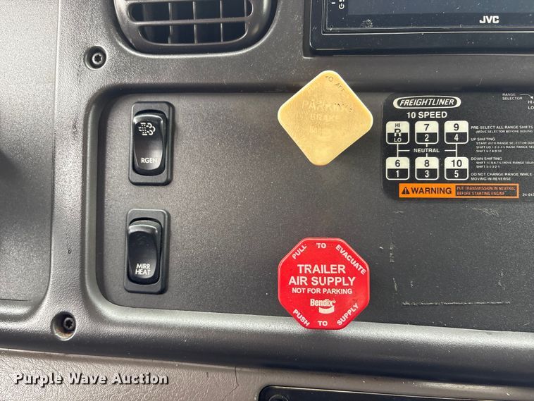 image for item EG9186 2012 Freightliner Business Class M2 Crew Cab utility / service truck