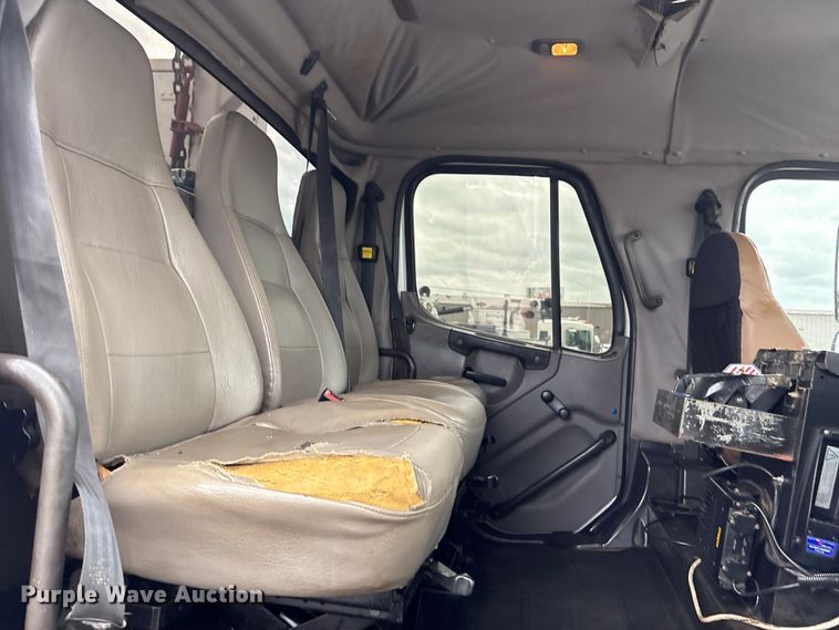 image for item EG9186 2012 Freightliner Business Class M2 Crew Cab utility / service truck