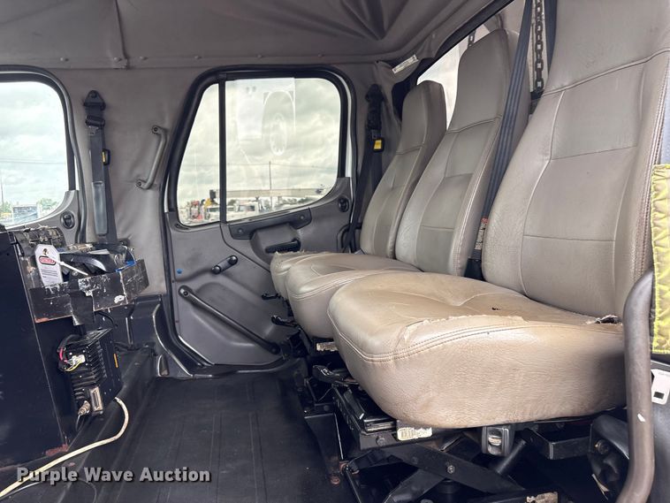 image for item EG9186 2012 Freightliner Business Class M2 Crew Cab utility / service truck