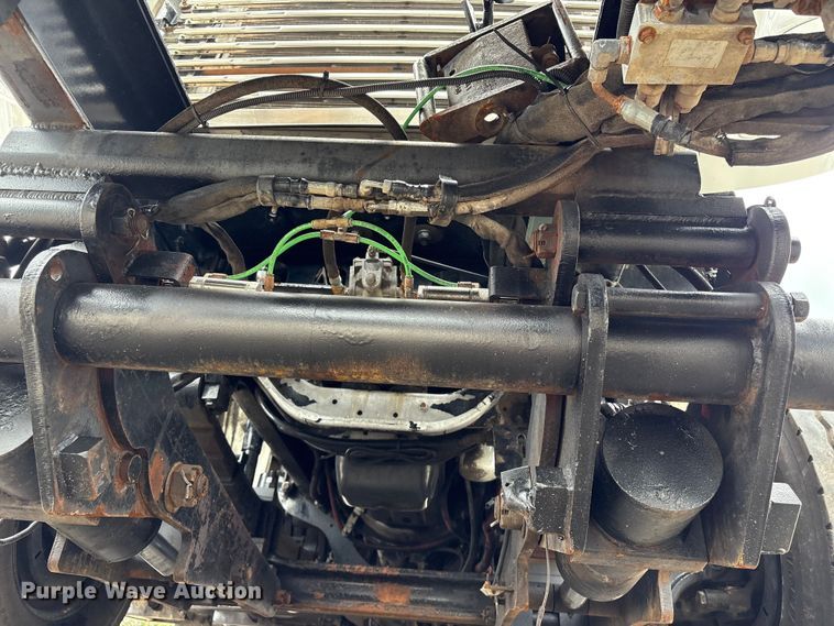 image for item EG9186 2012 Freightliner Business Class M2 Crew Cab utility / service truck