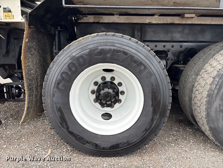 image for item EG9186 2012 Freightliner Business Class M2 Crew Cab utility / service truck