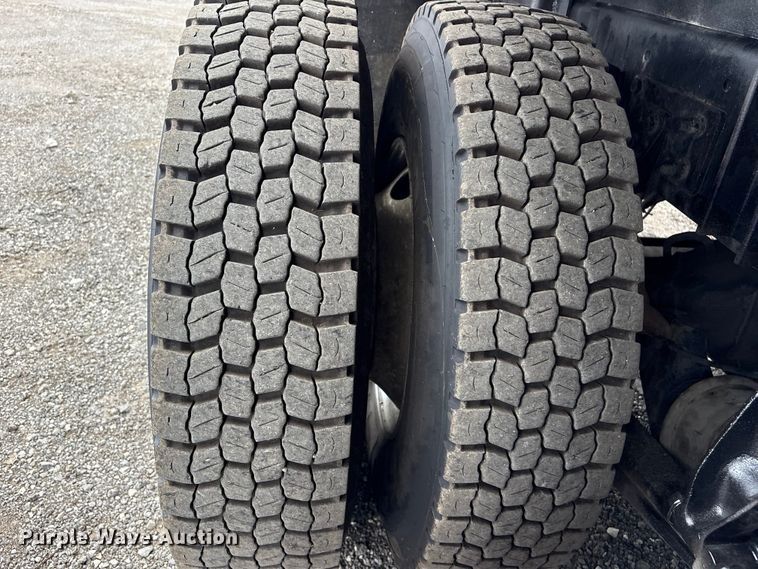 image for item EG9186 2012 Freightliner Business Class M2 Crew Cab utility / service truck