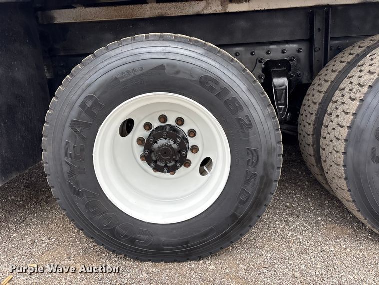 image for item EG9186 2012 Freightliner Business Class M2 Crew Cab utility / service truck