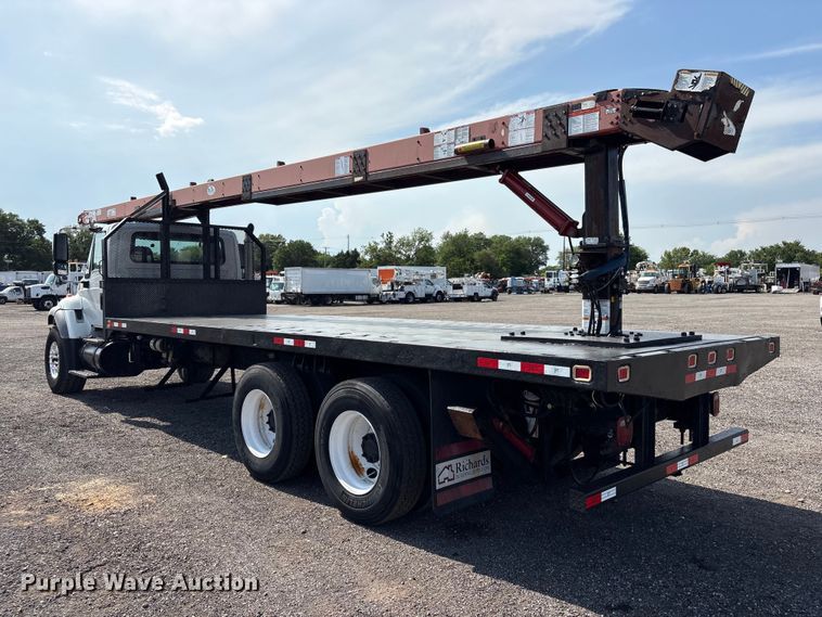 image for item EG9193 2006 International 7400 shingle conveyor truck