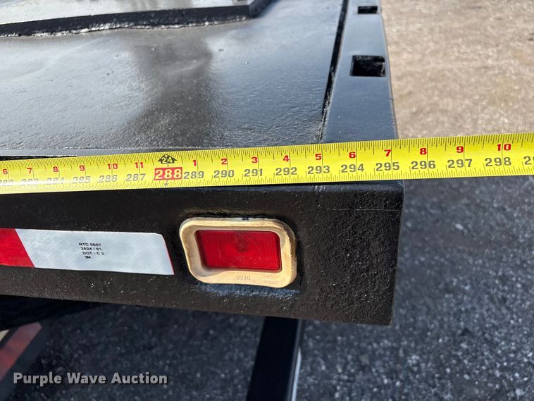 image for item EG9193 2006 International 7400 shingle conveyor truck