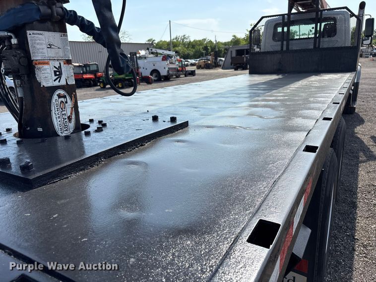 image for item EG9193 2006 International 7400 shingle conveyor truck