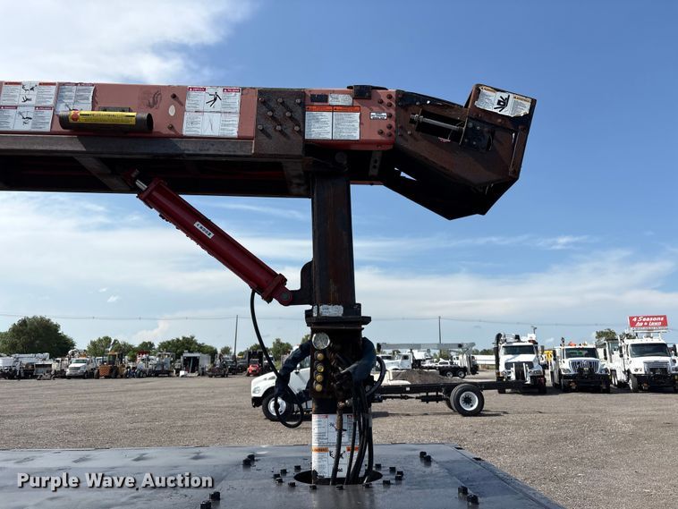 image for item EG9193 2006 International 7400 shingle conveyor truck