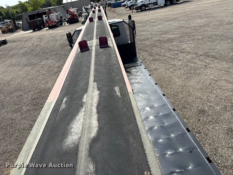 image for item EG9193 2006 International 7400 shingle conveyor truck