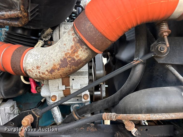 image for item EG9193 2006 International 7400 shingle conveyor truck