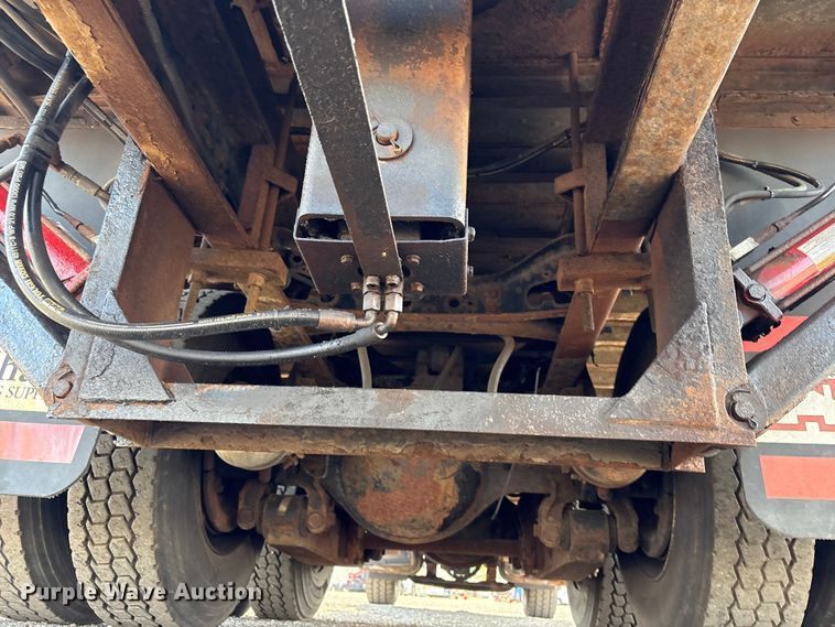 image for item EG9193 2006 International 7400 shingle conveyor truck
