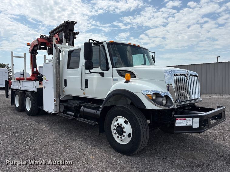 image for item EG9196 2009 International 7500 Crew Cab crane truck